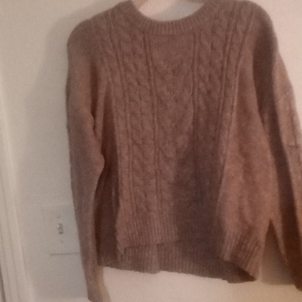 Old Navy sweater size medium taupe